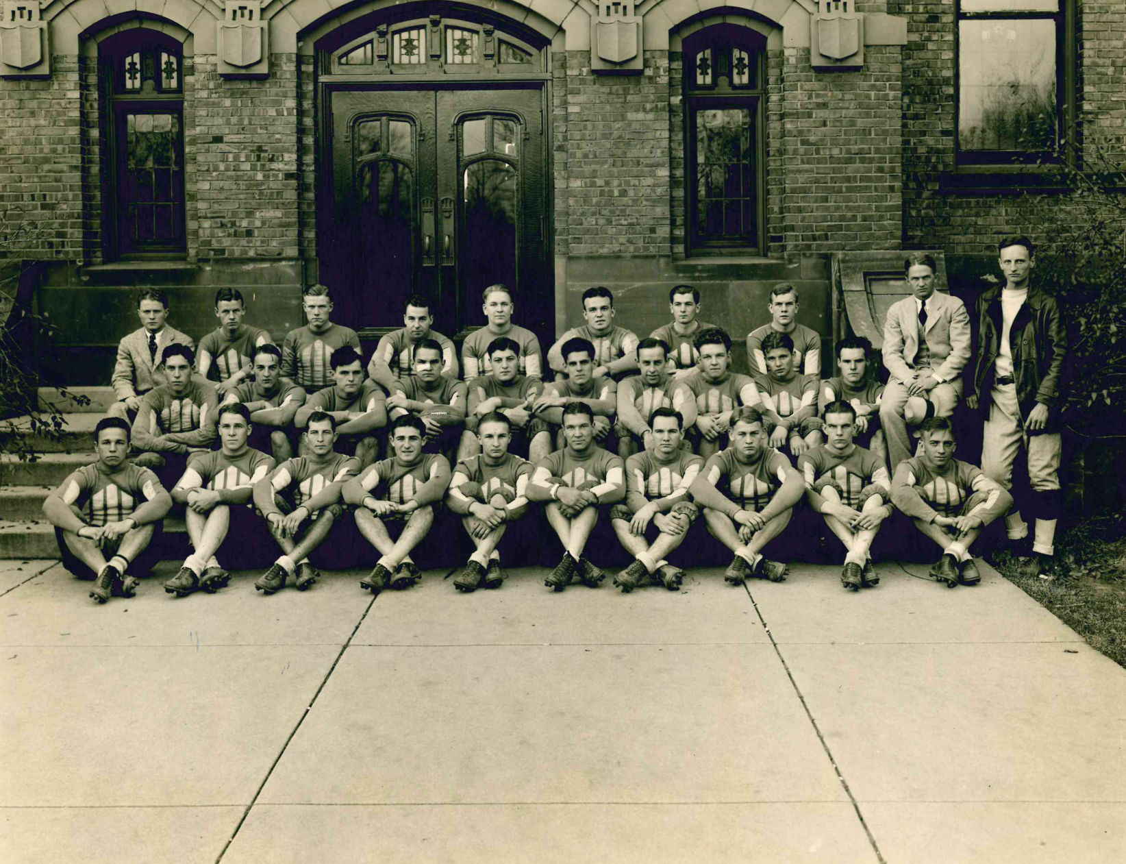 1929